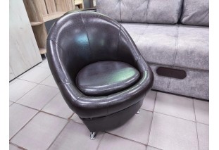 Пуфик № 2 на ножках темно-коричневый экокожа