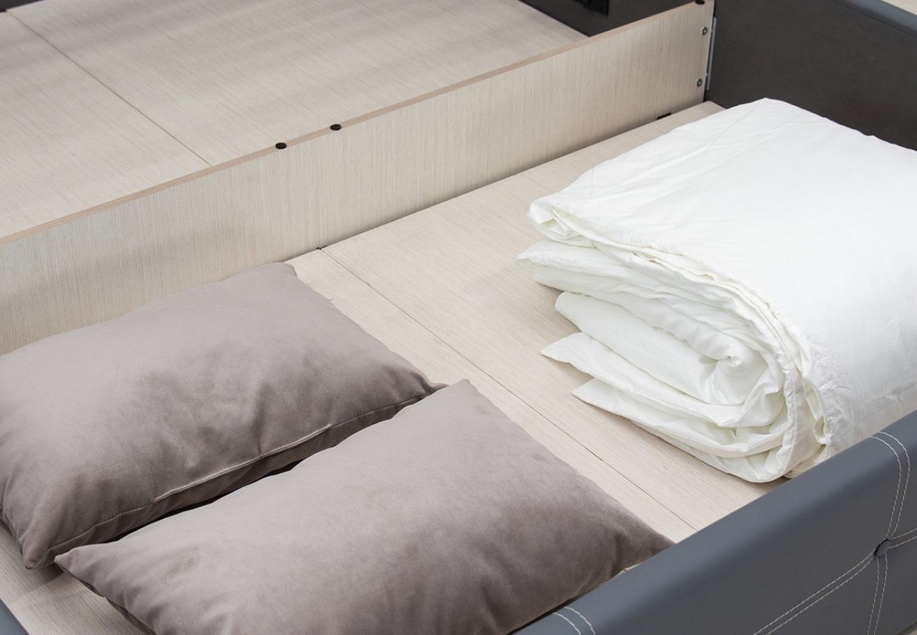 Кровать Суопе с подъемным механизмом 180 см серый